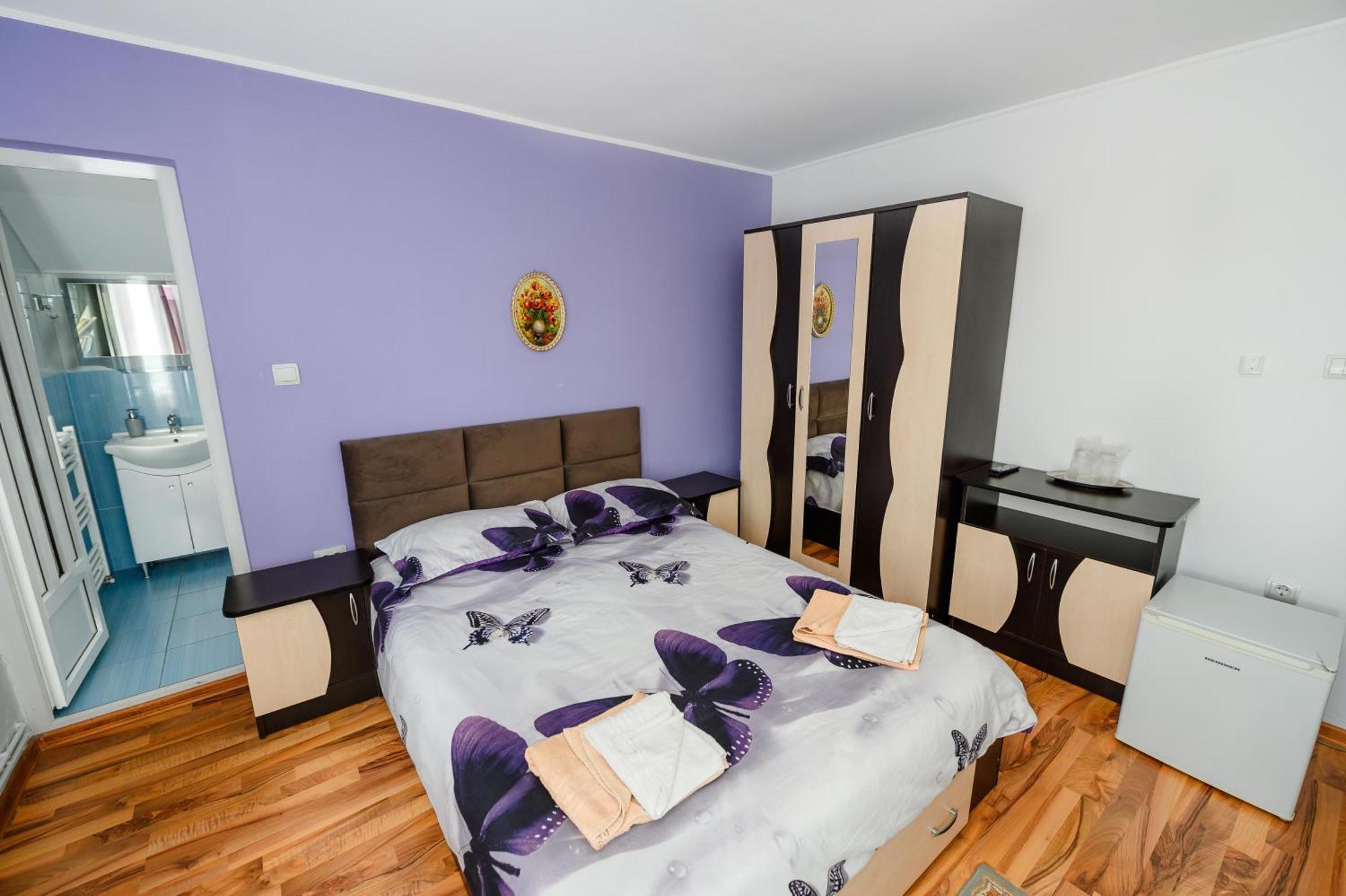 Casa Alex Calimanesti Hotel Bagian luar foto