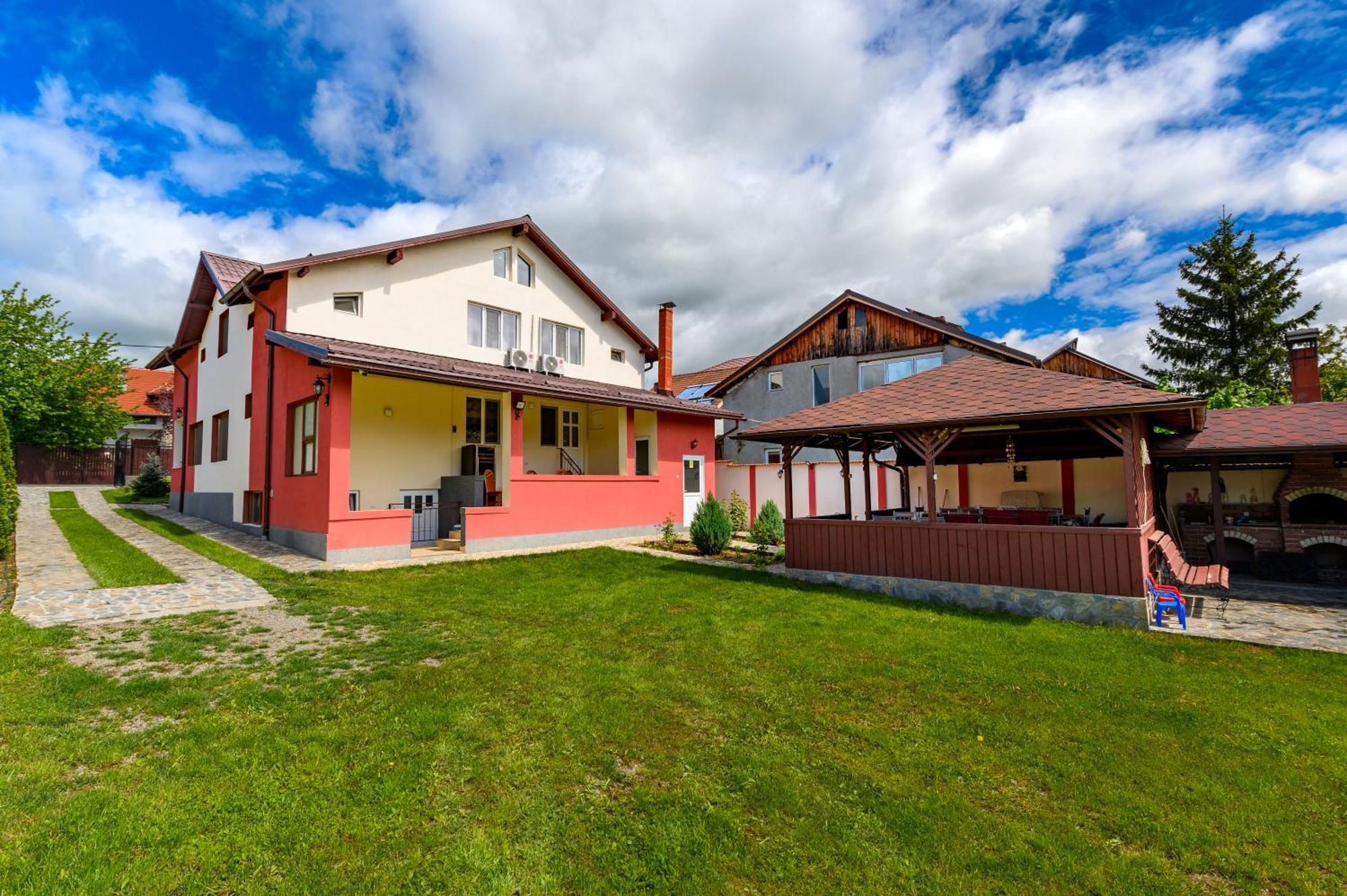 Casa Alex Calimanesti Hotel Bagian luar foto